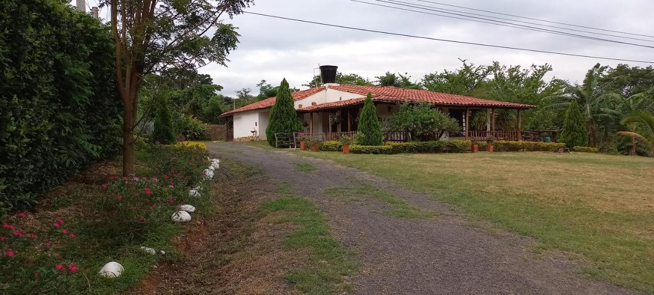 Hostal Sueño Real Campestre San Gil Exterior foto