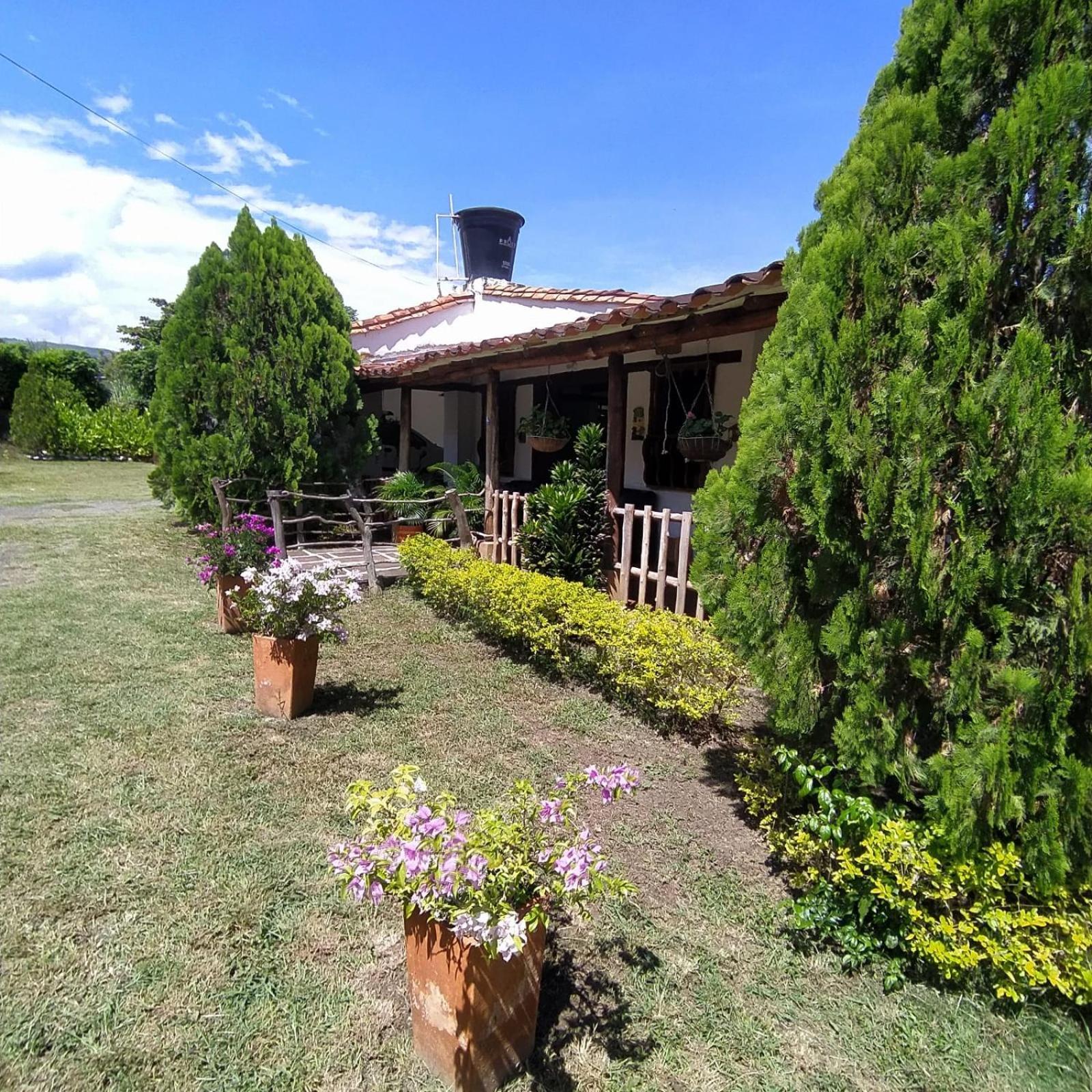 Hostal Sueño Real Campestre San Gil Exterior foto